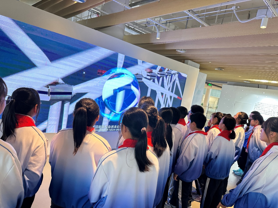 1696835274454060309.png 640 (1).png